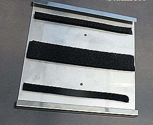 ホルダープレート200